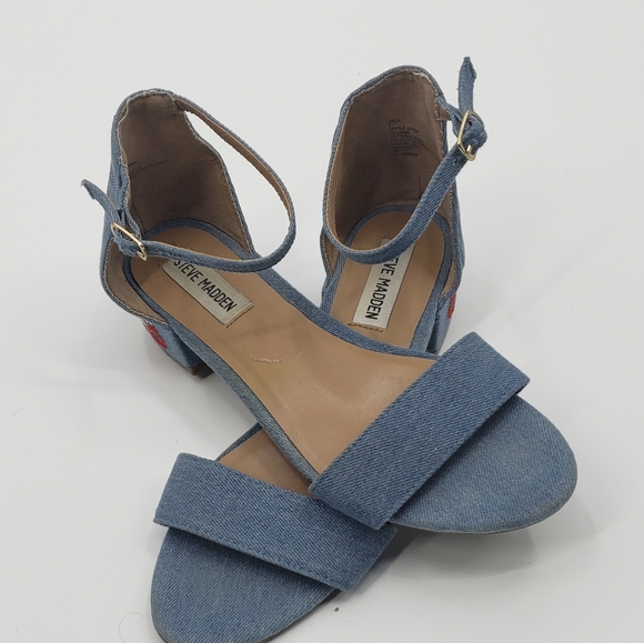 Steve madden denim jinca embroidered sandals - Picture 2 of 4